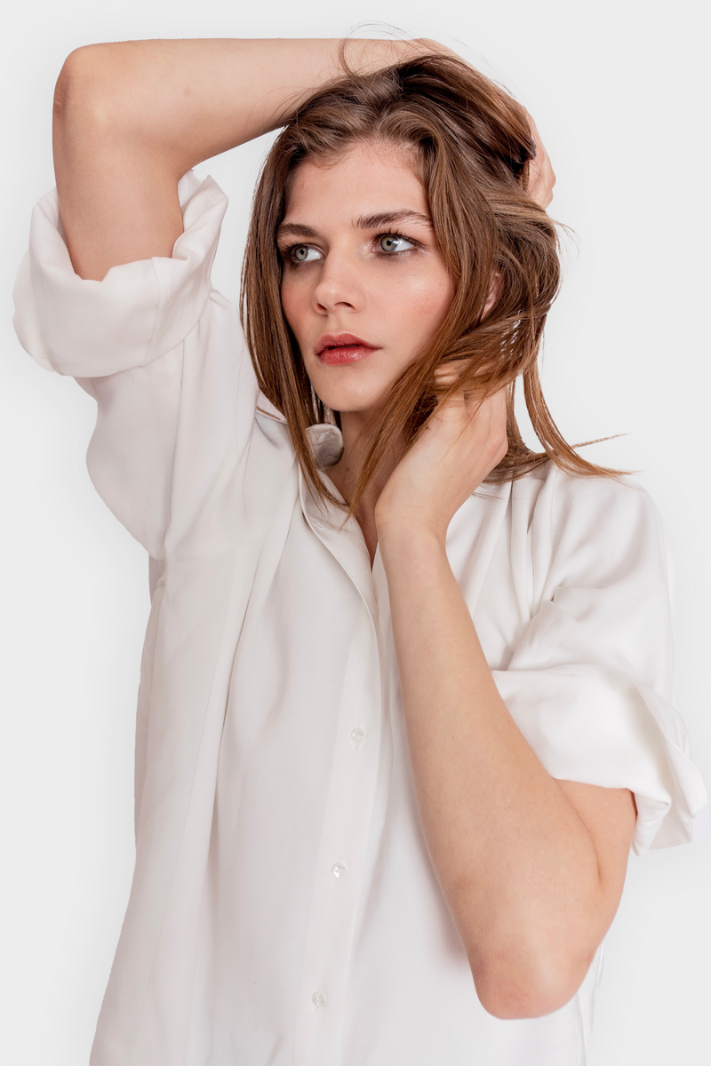THE GREAT WHITE BLOUSE